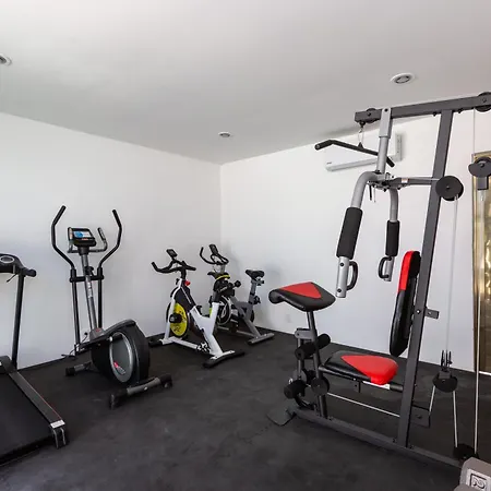 Luxury Apartment 3